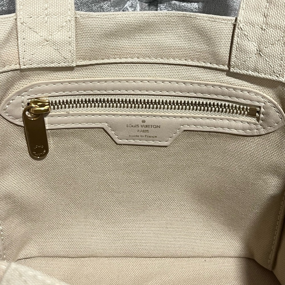 Authentic Louis Vuitton That’s Love Tote - EUC - Picture 7 of 14